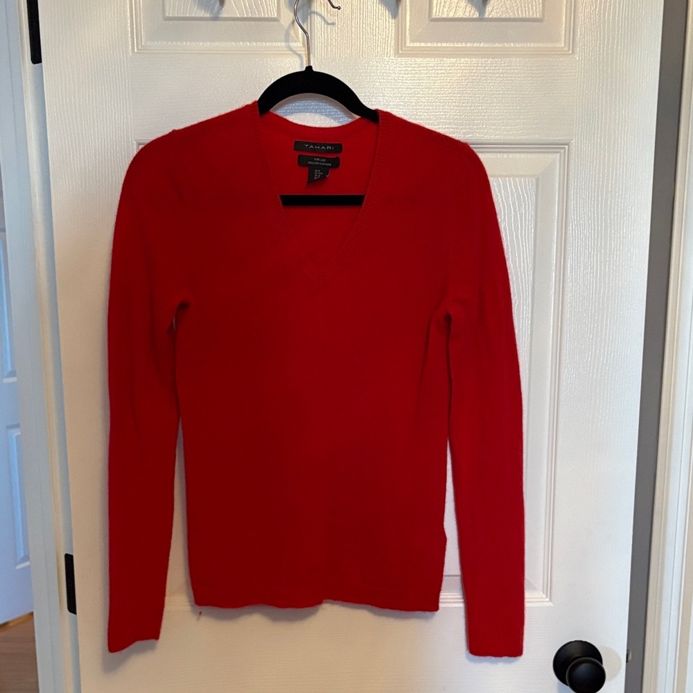 Tahari Cashmere Red V-Neck Sweater